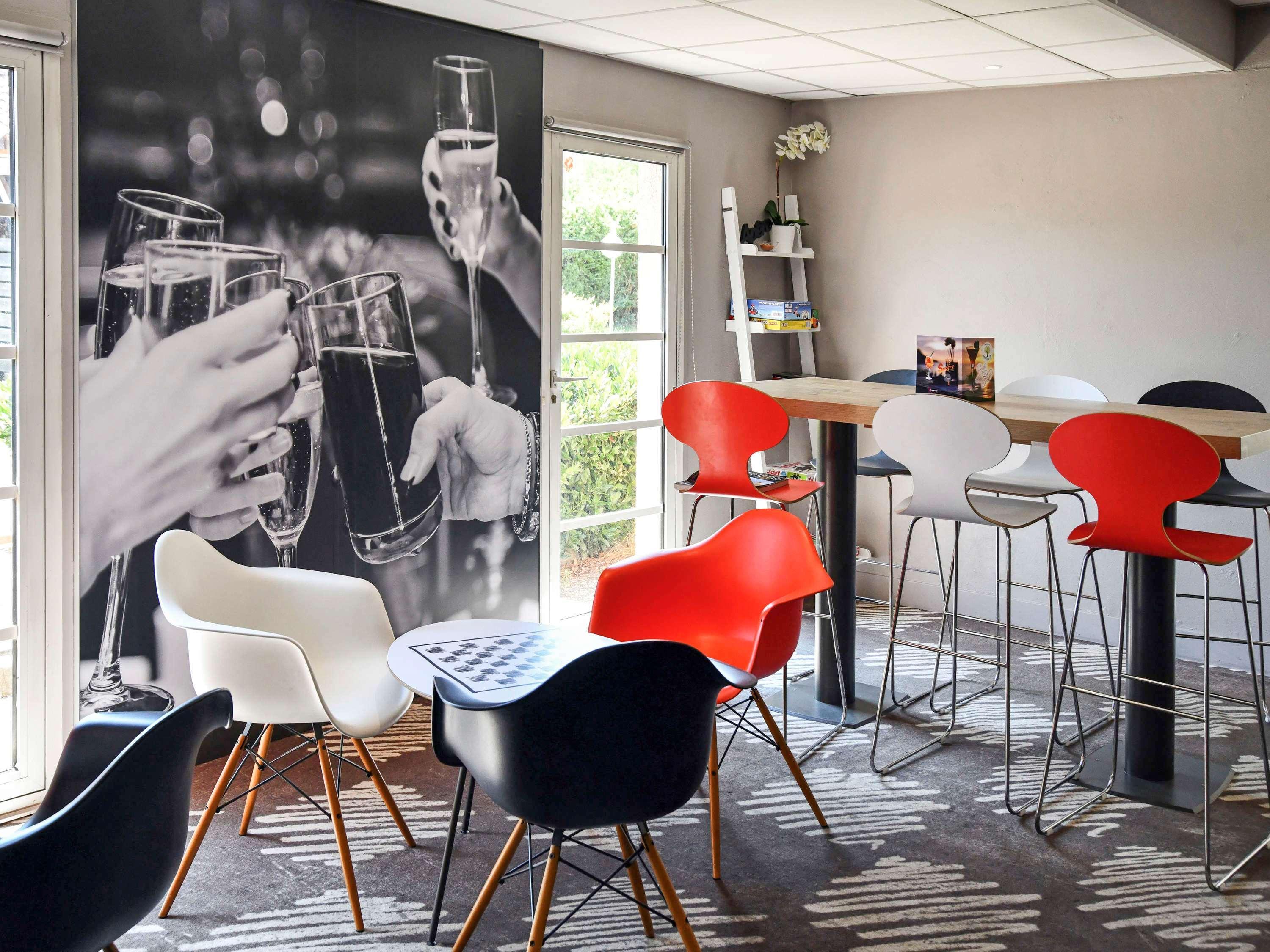 Hotel Ibis Sisteron Exterior foto
