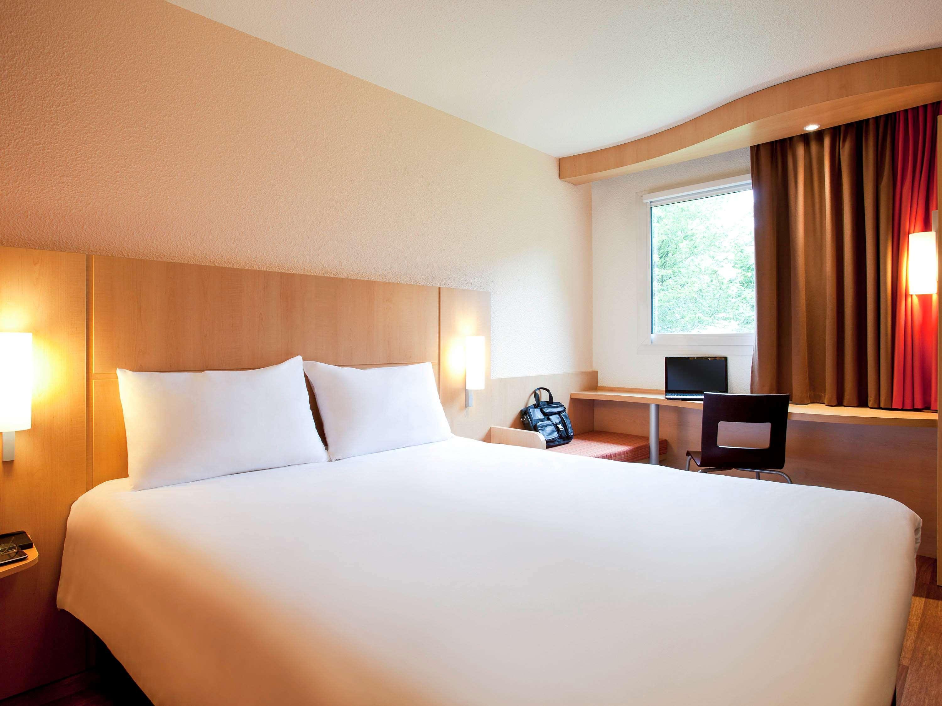 Hotel Ibis Sisteron Exterior foto